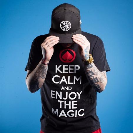 Polera Keep Calm and Enjoy The Magic - Manga Corta - Mujer